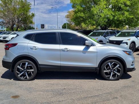 Used 2022 Nissan Rogue Sport SL AWD/4WD image 6