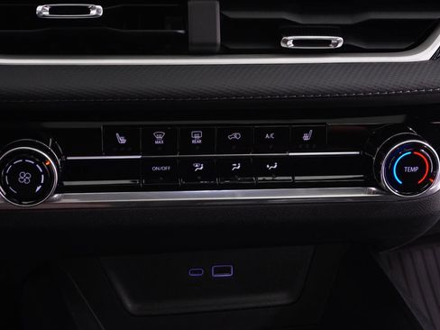 New 2026 Chevrolet Equinox LT image 26