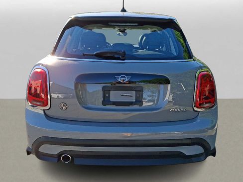 Used 2022 MINI Cooper 4-Door Hardtop FWD image 5