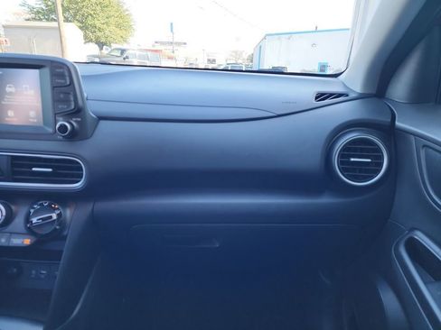 Used 2020 Hyundai Kona SEL w/ Cargo Package image 32