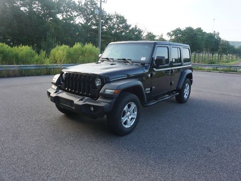 Used 2018 Jeep Wrangler Unlimited Sport S AWD/4WD image 21