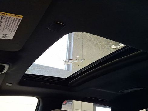 Certified 2024 Chevrolet Colorado Z71 w/ Z71 Convenience Package 2 image 10