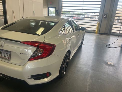 Used 2021 Honda Civic Sport image 6
