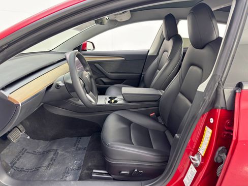 Used 2022 Tesla Model 3 Standard Range image 17