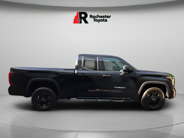 Used 2022 Toyota Tundra SR5 w/ SR5 Convenience Package AWD/4WD image 8