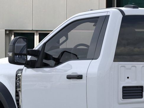 New 2025 Ford F450 XLT w/ XLT Value Package image 20