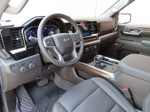 New 2026 Chevrolet Silverado 1500 LT Trail Boss w/ LT Trail Boss Premium Package AWD/4WD image 25