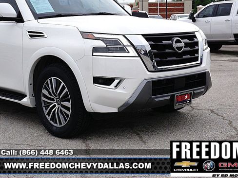 Used 2024 Nissan Armada SL w/ Captain's Chairs Package RWD image 45