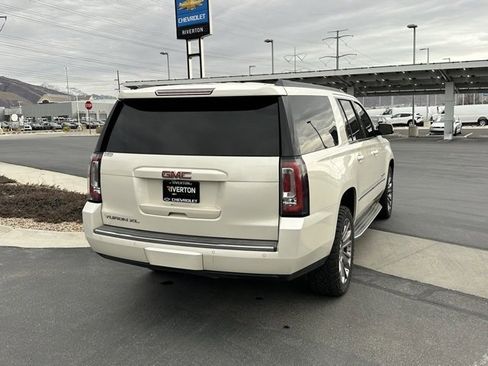 Used 2015 GMC Yukon XL SLT image 29