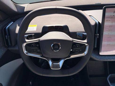New 2026 Volvo EX30 Ultra w/ Climate Package image 15