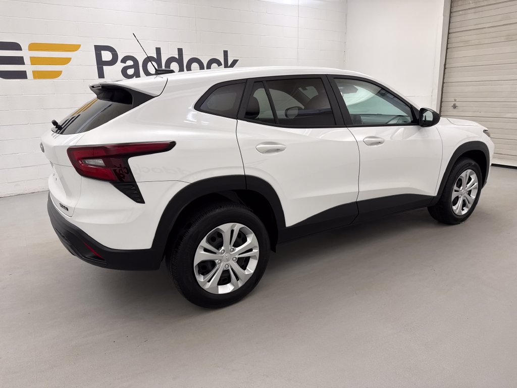 Used 2024 Chevrolet Trax LS FWD image 5