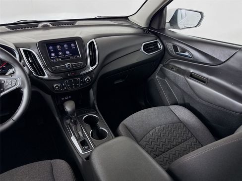 Used 2022 Chevrolet Equinox LT image 22