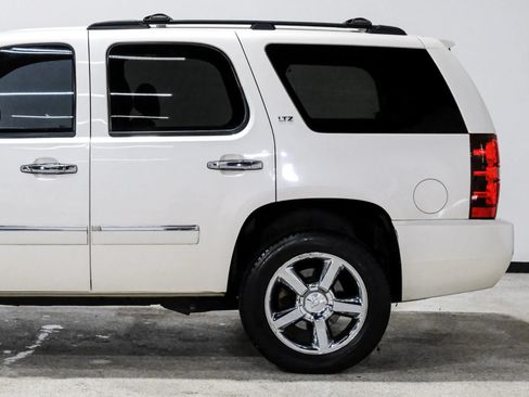 Used 2013 Chevrolet Tahoe LTZ RWD image 11