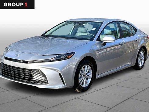 Certified 2026 Toyota Camry LE image 1