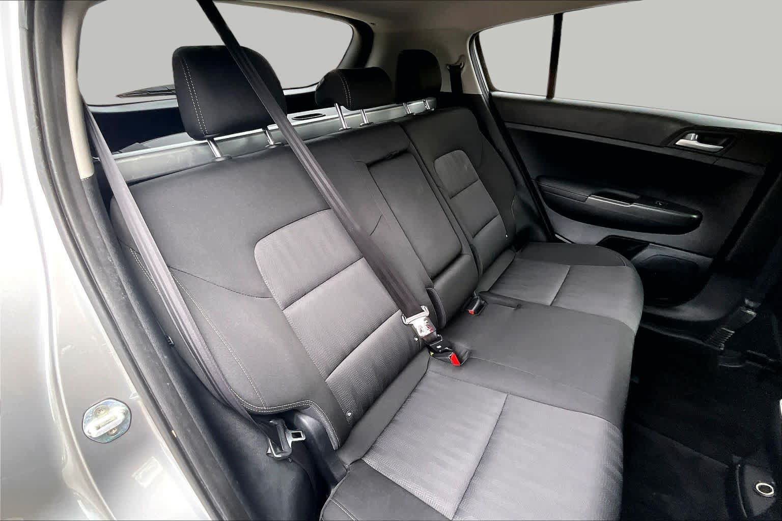 Used 2020 Kia Sportage LX FWD image 18