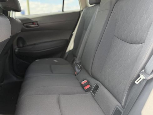 Used 2024 Toyota Corolla Cross LE FWD image 10