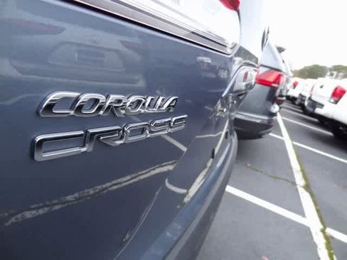 Used 2023 Toyota Corolla Cross L image 17