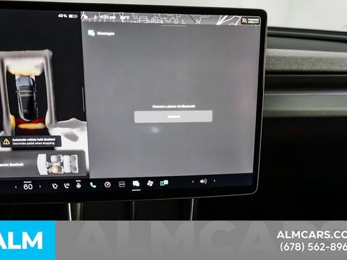 Used 2026 Tesla Model Y 2WD image 31