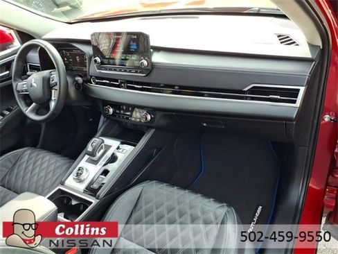 Used 2023 Mitsubishi Outlander SEL image 12