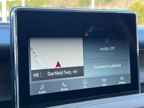 Used 2022 Lincoln Corsair Reserve w/ Equipment Group 201A image 21