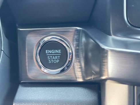 New 2026 Ford F250 4x4 Crew Cab Super Duty image 17