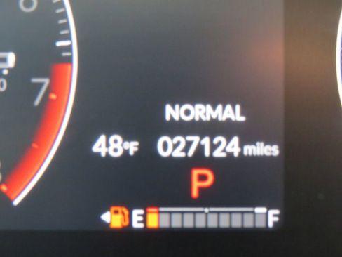 Used 2023 Honda HR-V LX image 13