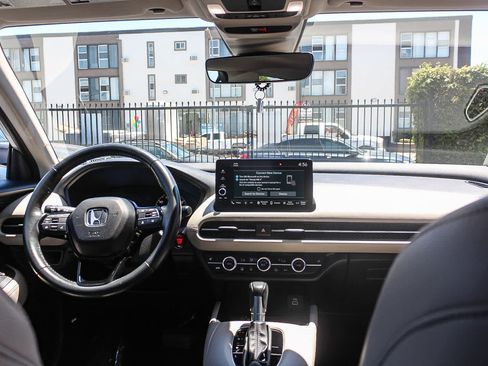 Used 2023 Honda HR-V EX-L image 12
