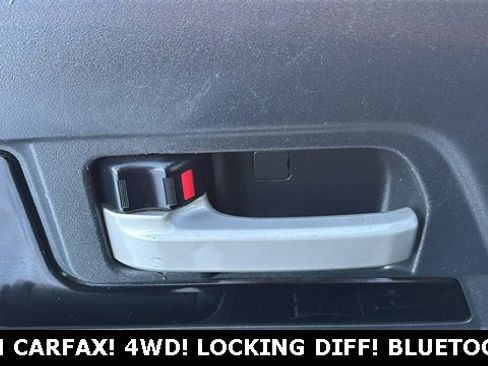 Used 2011 Toyota FJ Cruiser 4WD image 24