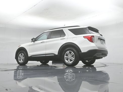 Certified 2023 Ford Explorer XLT w/ Equipment Group 202A RWD image 55