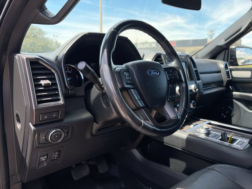 Used 2020 Ford Expedition Max Limited RWD image 17