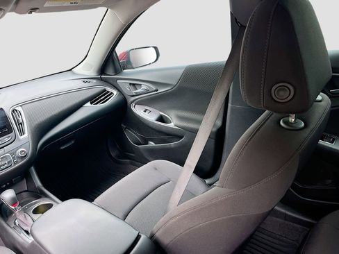 Used 2023 Chevrolet Malibu RS FWD image 21