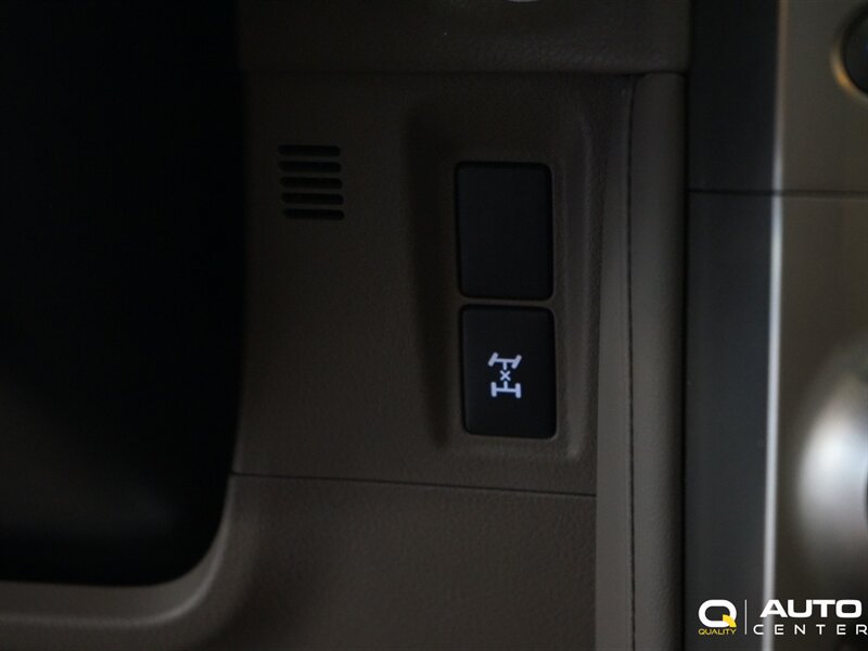 Used 2015 Lexus GX 460 Luxury AWD/4WD image 21