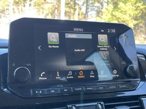 Used 2022 Nissan Pathfinder SL image 4