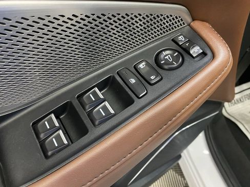 Used 2023 Acura MDX SH-AWD w/ Technology Package image 27