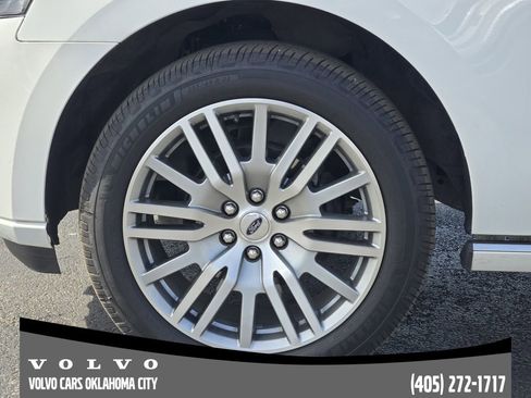 Used 2022 Ford Expedition Platinum image 11