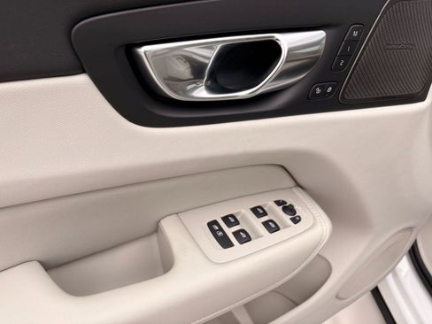 New 2026 Volvo XC60 B5 Ultra w/ Climate Package image 12
