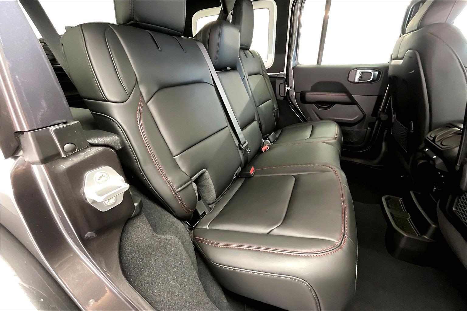 New 2027 Jeep Wrangler Unlimited Rubicon AWD/4WD image 10