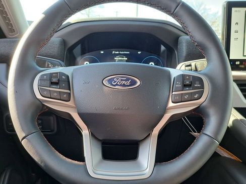 New 2026 Ford Explorer Active image 9