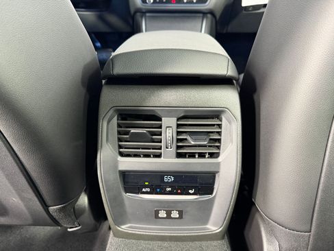 New 2026 BMW 330i Sedan w/ M Sport Package image 30