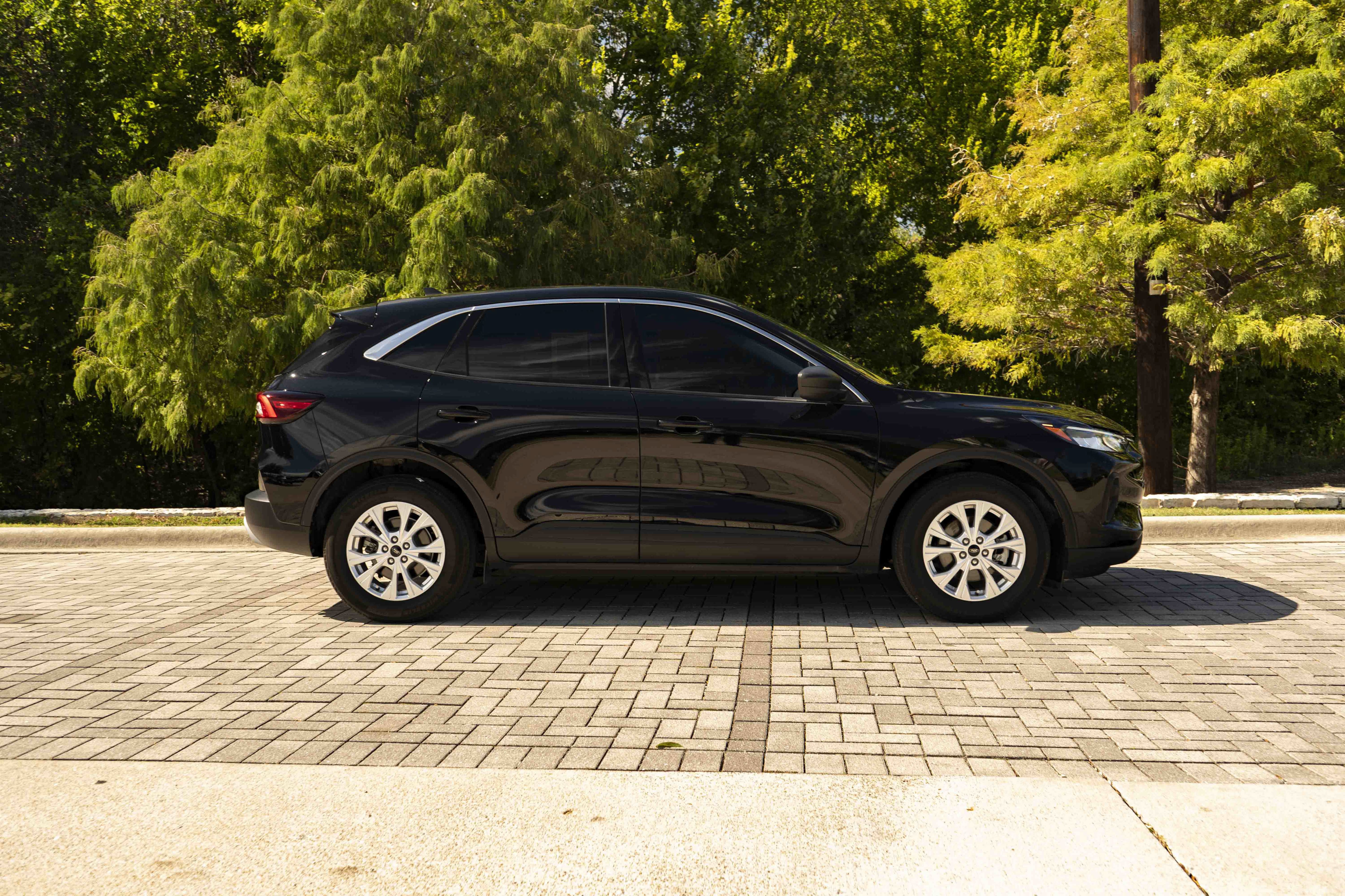 Used 2023 Ford Escape Active FWD image 9