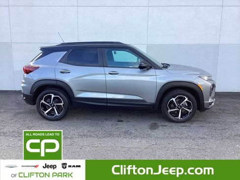 Used 2023 Chevrolet TrailBlazer RS image 4