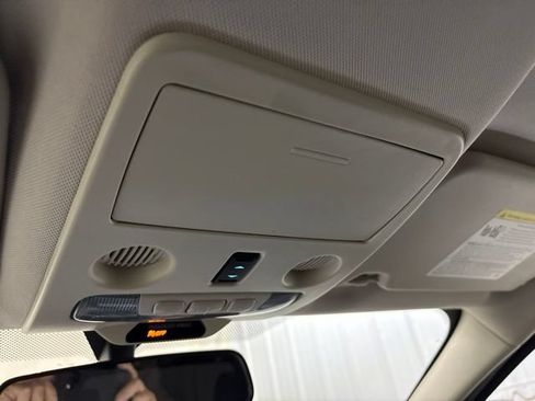Used 2018 Ford EcoSport SE FWD image 34