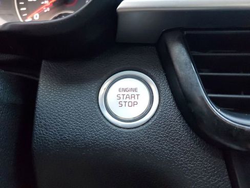 Used 2020 Kia Optima SE image 24