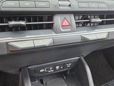 New 2025 Kia K4 EX image 19