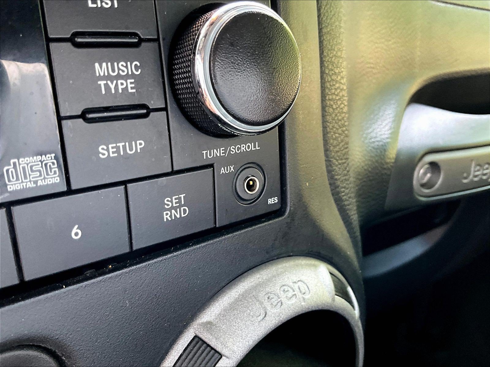 Used 2013 Jeep Wrangler Unlimited Sport AWD/4WD image 16