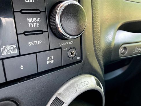 Used 2013 Jeep Wrangler Unlimited Sport AWD/4WD image 16