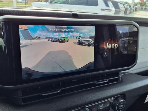 New 2025 Jeep Gladiator Sport image 4