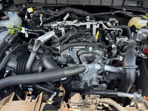 New 2026 Ford Bronco Big Bend w/ Sasquatch Package AWD/4WD image 25
