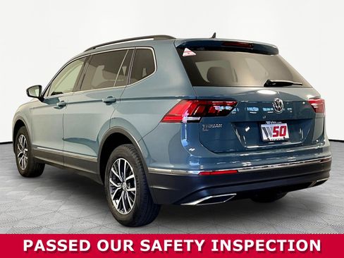 Used 2020 Volkswagen Tiguan SE w/ Panoramic Sunroof Package FWD image 4