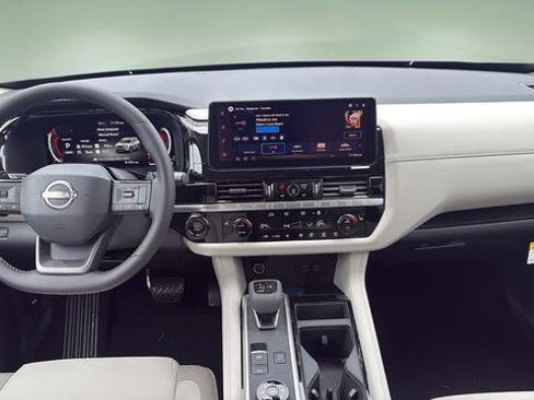 New 2026 Nissan Pathfinder SL AWD/4WD image 7